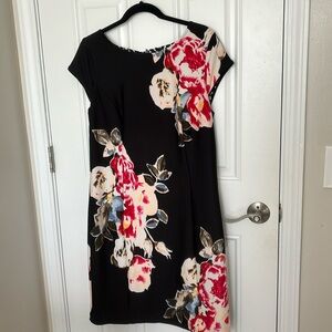 BLACK FLORAL &  ABSTRACT REVERSIBLE DRESS BLACK HOUSE /WHITE MARKET, Like New!